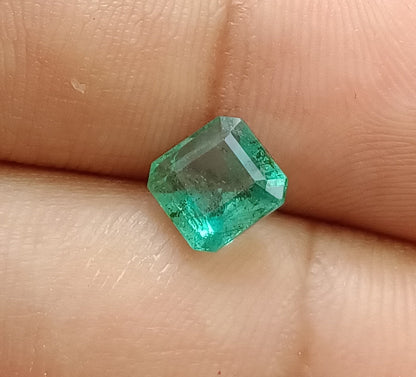 1.45ct Intense Green Zambian Emerald , 100% Natural Earth Mined Gem.