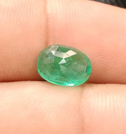 2.56ct Intense medium  Green Emerald , 100% Natural Earth Mined Gem.