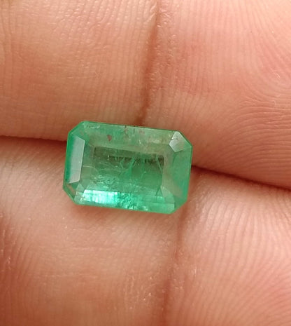 2.44ct Velvet Green Zambian Emerald , 100% Natural Earth Mined Gem.