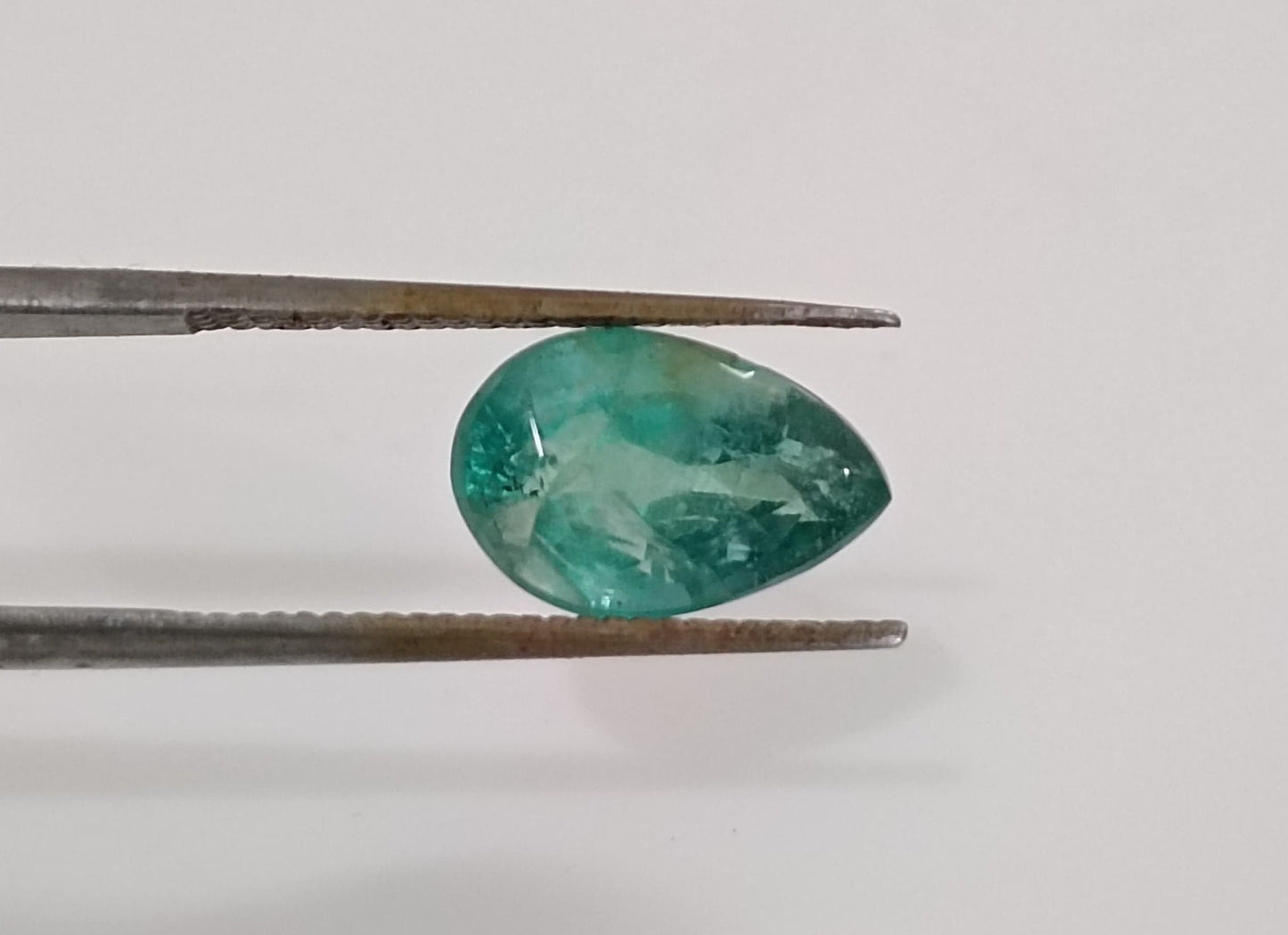 2.20ct Bluish Golden Green Zambian Emerald , 100% Natural Earth Mined Gem.