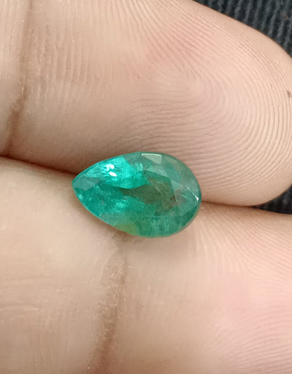 2.20ct Bluish Golden Green Zambian Emerald , 100% Natural Earth Mined Gem.