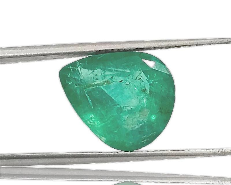 5.54ct Colombian IGI Certified  Pear Cut Earth Mined Emerald, 100% Natural Gem. Beautiful Real Colombian Emerald.