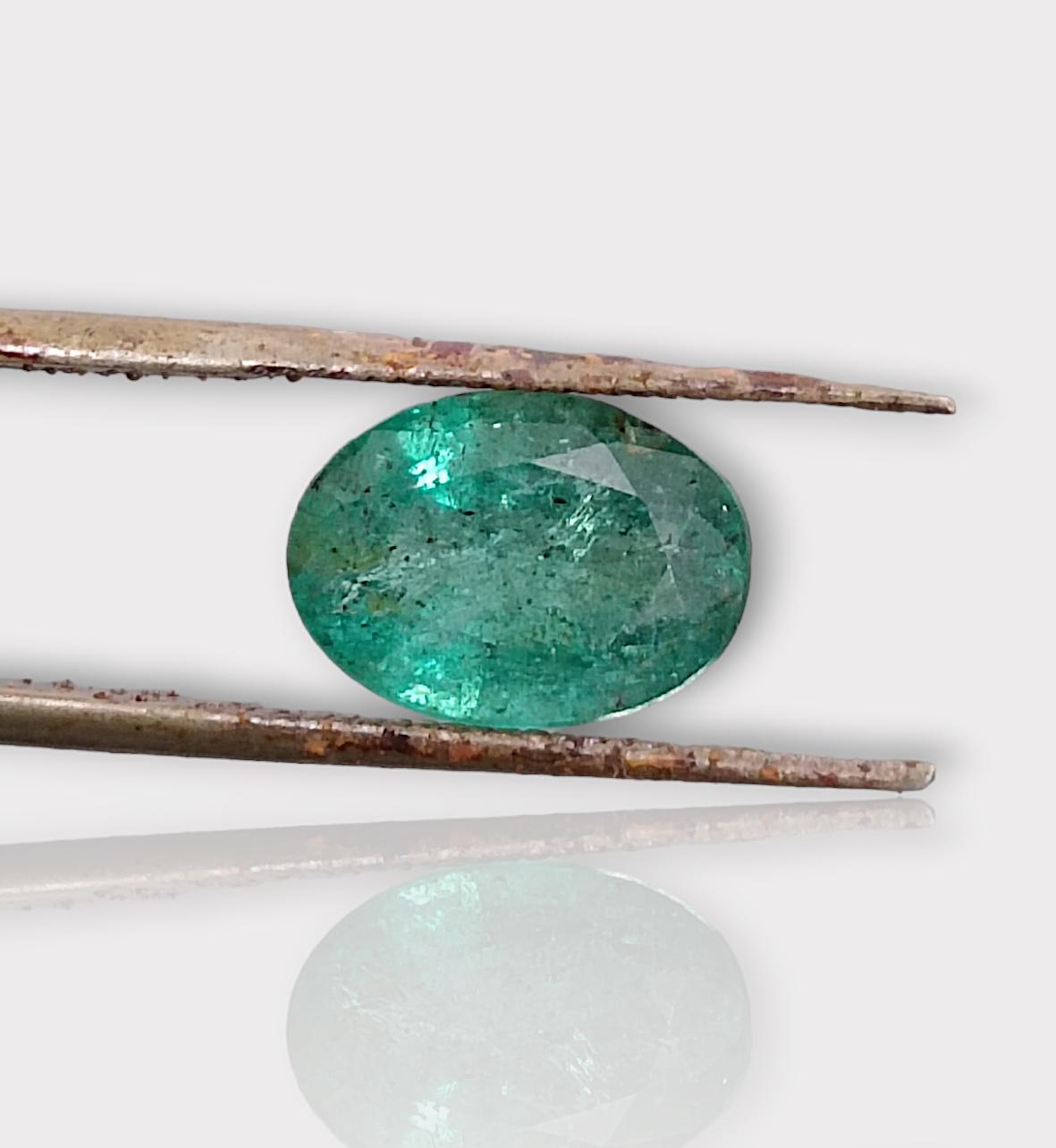 2.88ct Oval Cut Zambian Emerald ,100% Natural Earth Mined Gemstone