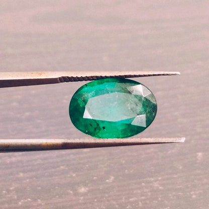 GSI Certified 3.30ct Deep Vibrant Green Zambian Emerald, 100% Natural Gemstone