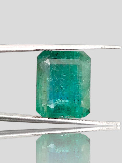 GSI Certified 8.22ct Zambian Emerald, 100% Natural Gemstone