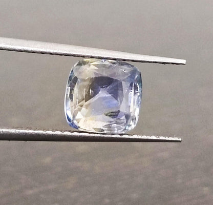 2.22ct yellow Blue Sapphire, 100% Untreated Natural Gemstone.