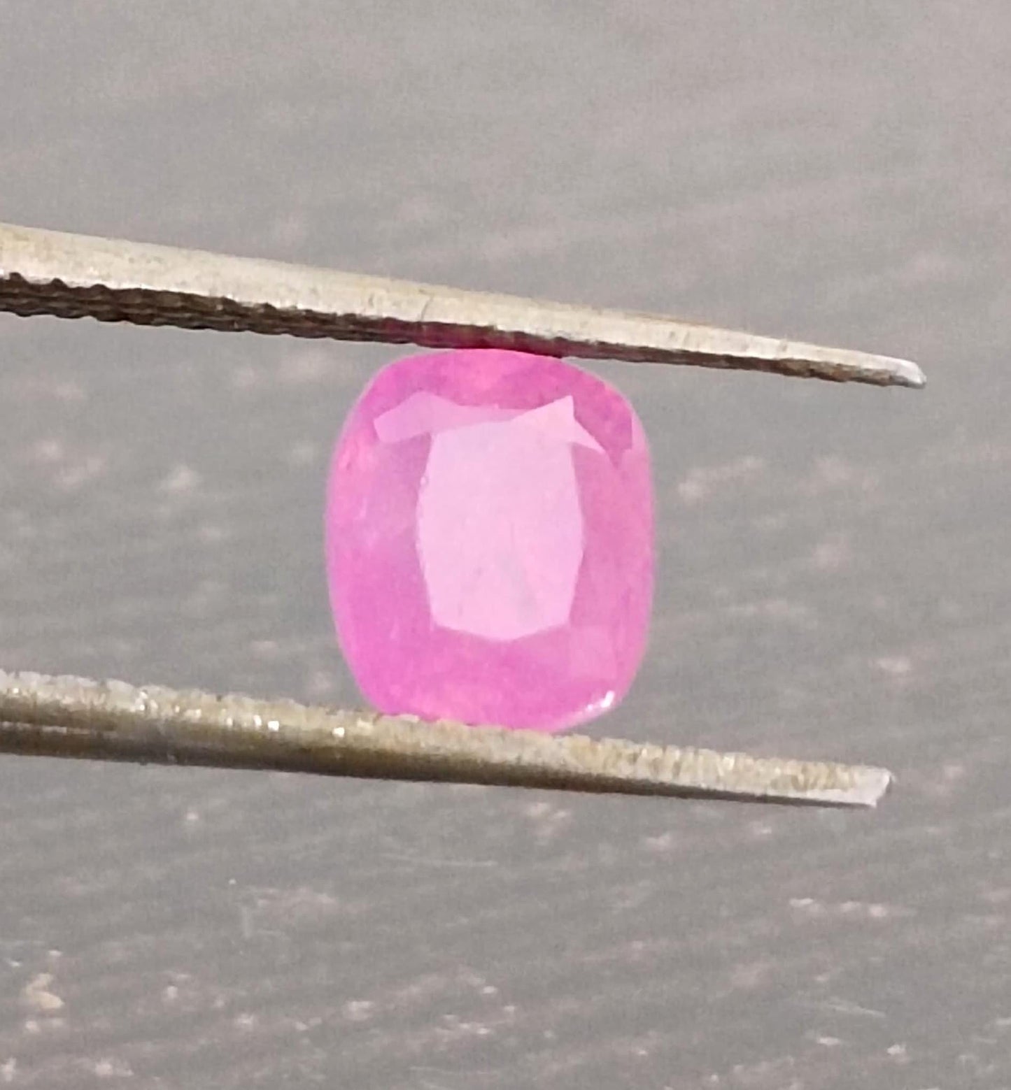 1.17ct Hot Pink Ceylon Sapphire, 100% Natural untreated Gem