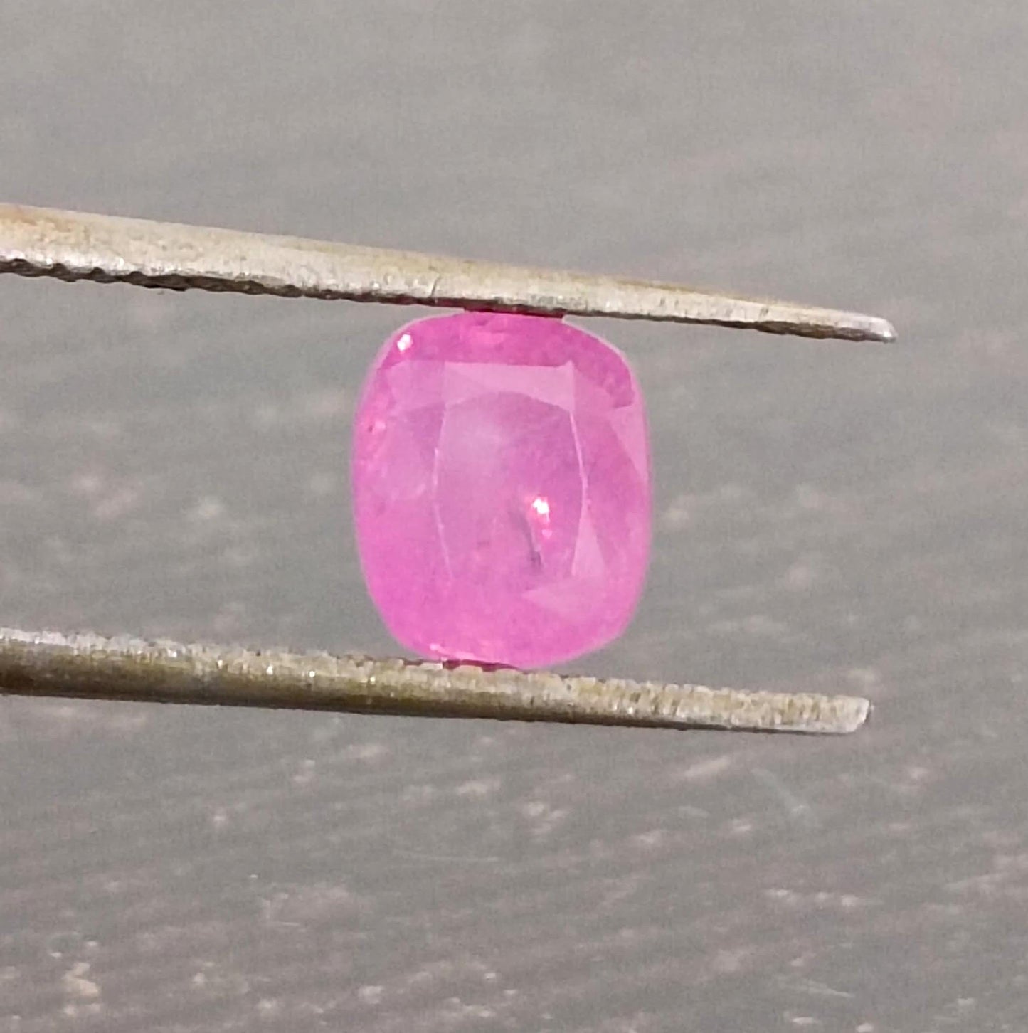 1.17ct Hot Pink Ceylon Sapphire, 100% Natural untreated Gem