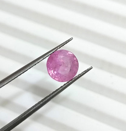 1.48ct Certified  Pink Ceylon Sapphire, 100% Natural untreated Gem