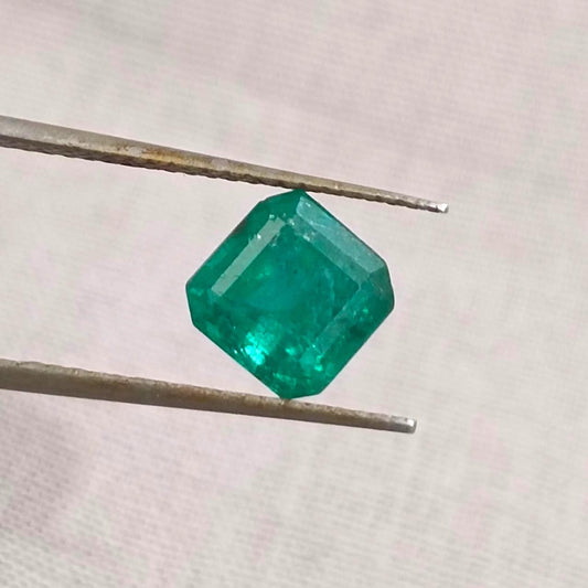 1.80ct Deep Green Zambian Emerald , 100% Natural Earth Mined Gemstone