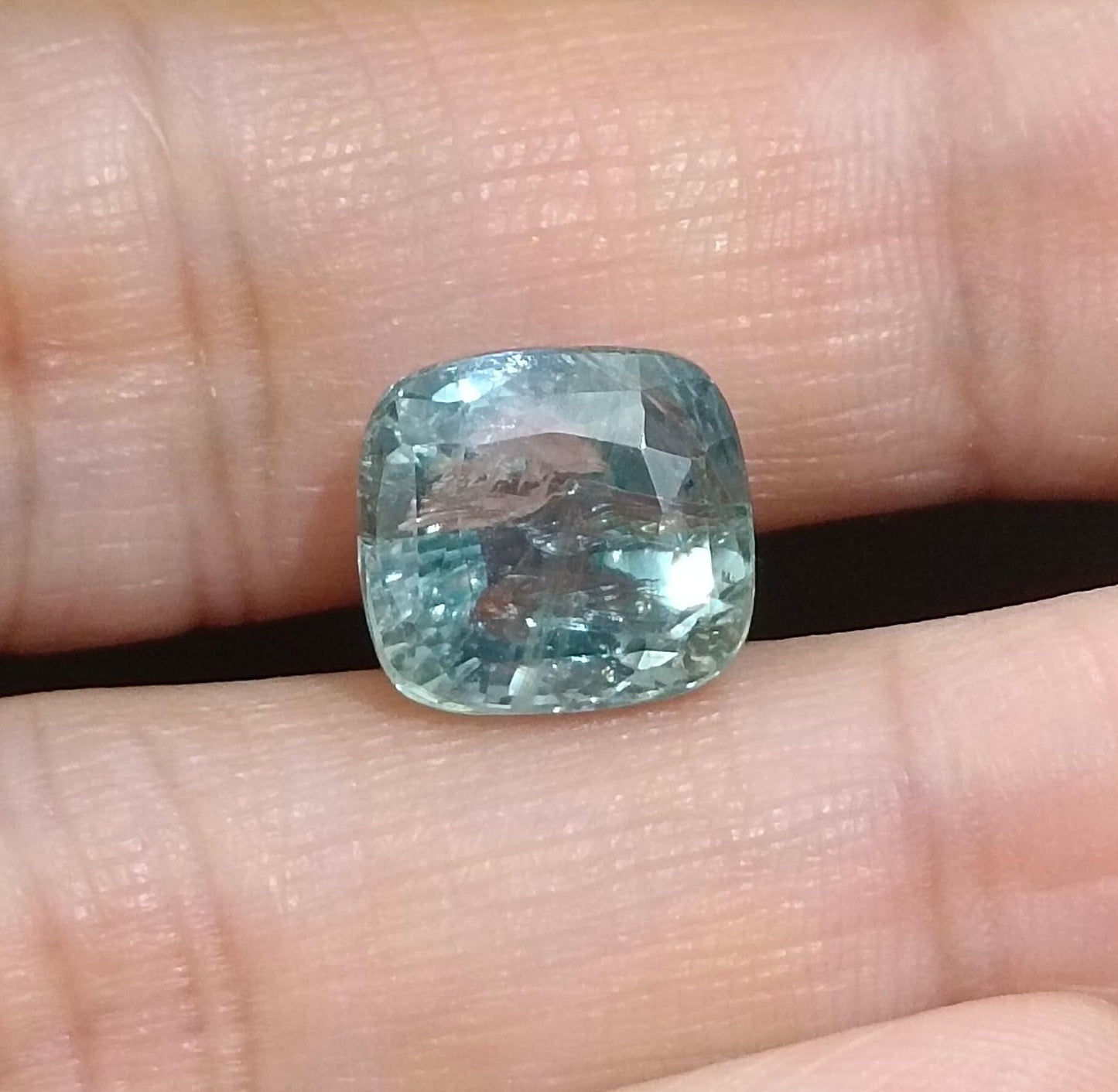 Certified 7.32ct Light Metallic Green Ceylon Sapphire, 100% Natural untreated Gemstone