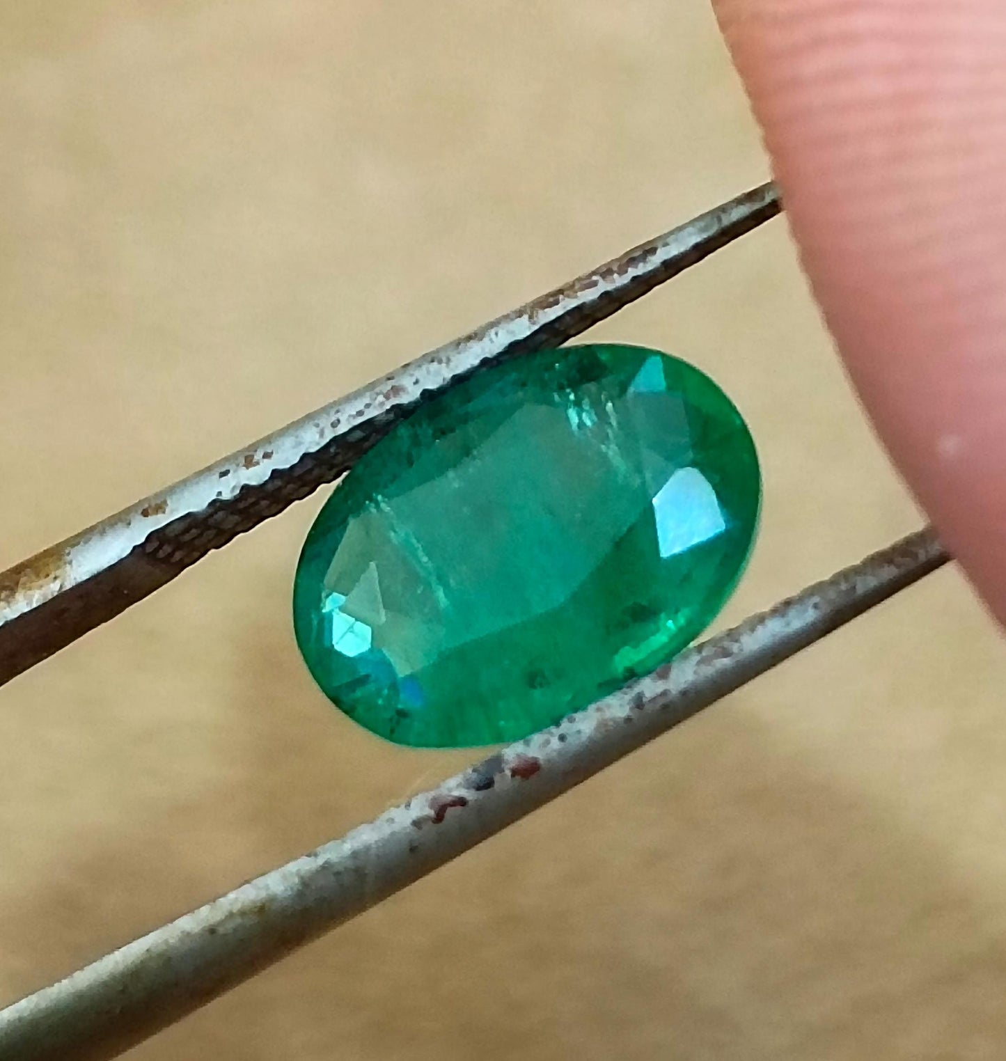 1.68ct Deep Glass Green Emerald , 100% Natural Earth Mined Gem.