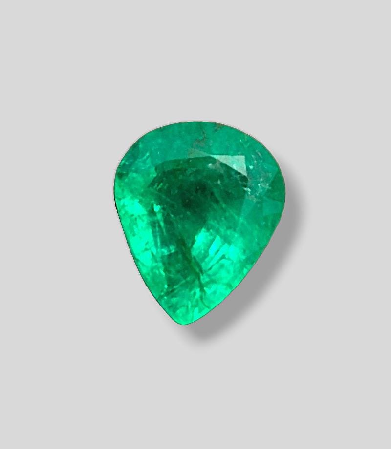 5.54ct Colombian IGI Certified  Pear Cut Earth Mined Emerald, 100% Natural Gem. Beautiful Real Colombian Emerald.