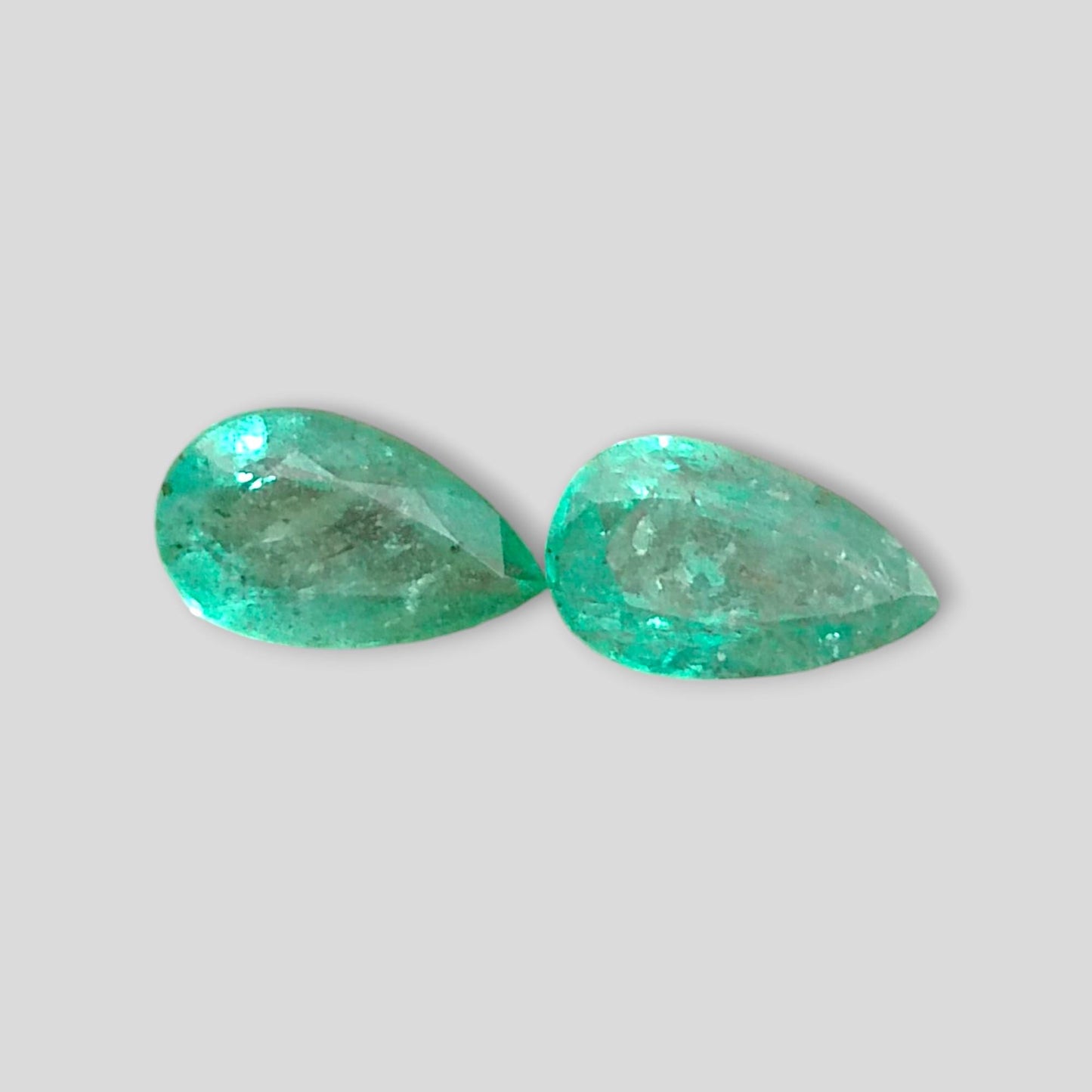 5.17ct Pear Cut Zambian Emerald Pair , 100% Natural Earth Mined Gemstones.