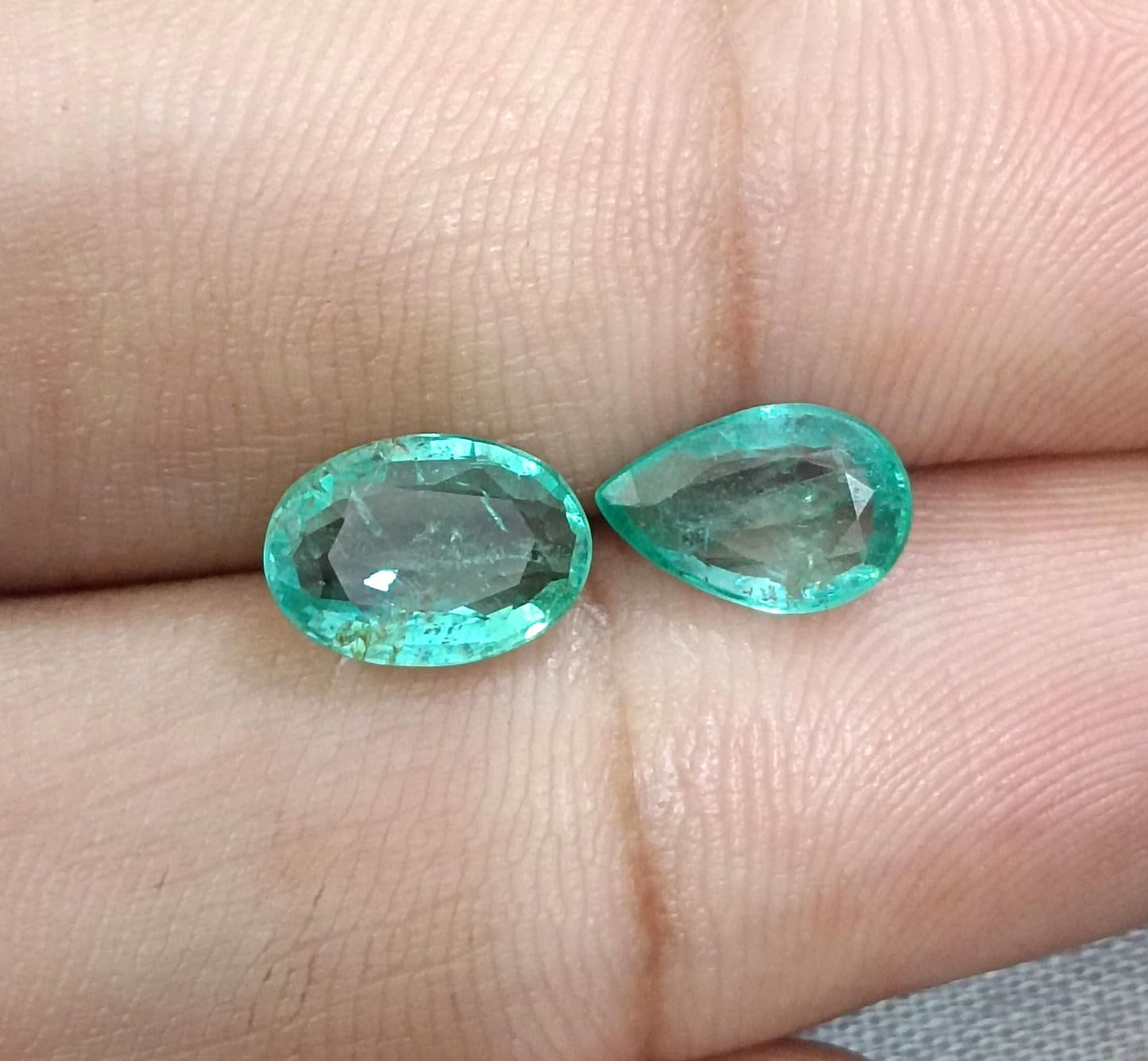 2.40ct / 2 pcs Zambian  Emeralds , 100% Natural Earth Mined Gemstones.