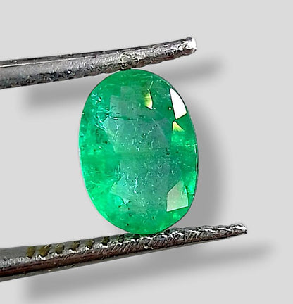 1.35ct Vivid Green Emerald, 100% Natural Gem