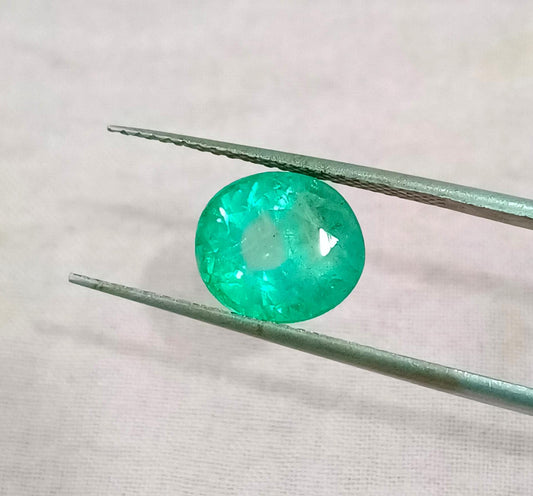 2.34ct Vivid Green Colombian Emerald, 100% Natural Gemstone