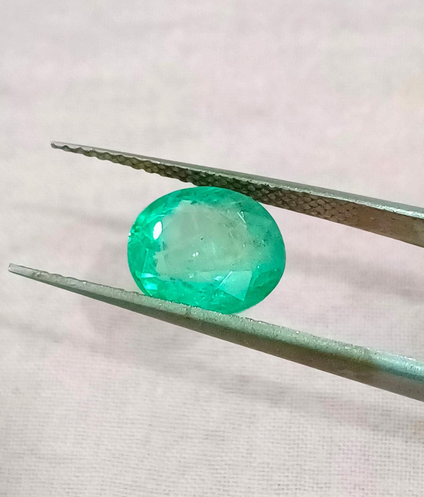 2.34ct Vivid Green Colombian Emerald, 100% Natural Gemstone