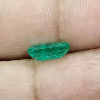 2.60ct Vivid Green Zambian Emerald, 100% Natural Gemstone