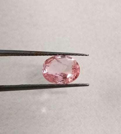 1.51ct IGI Certified Sunrise Padparadscha Sapphire, 100% Natural unheated Gemstone