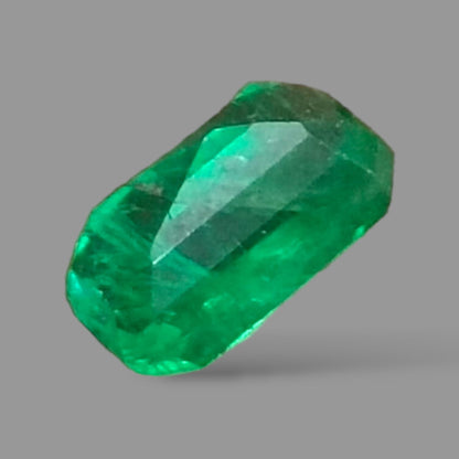 2.28ct Vivid Panjshir Emerald , 100% Natural Earth Mined Gem.