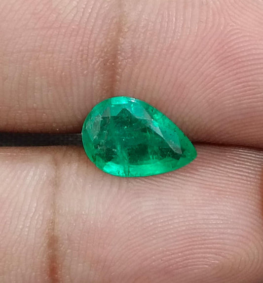 2.01ct Vivid Green Zambian Emerald , 100% Natural Earth Mined Gemstone