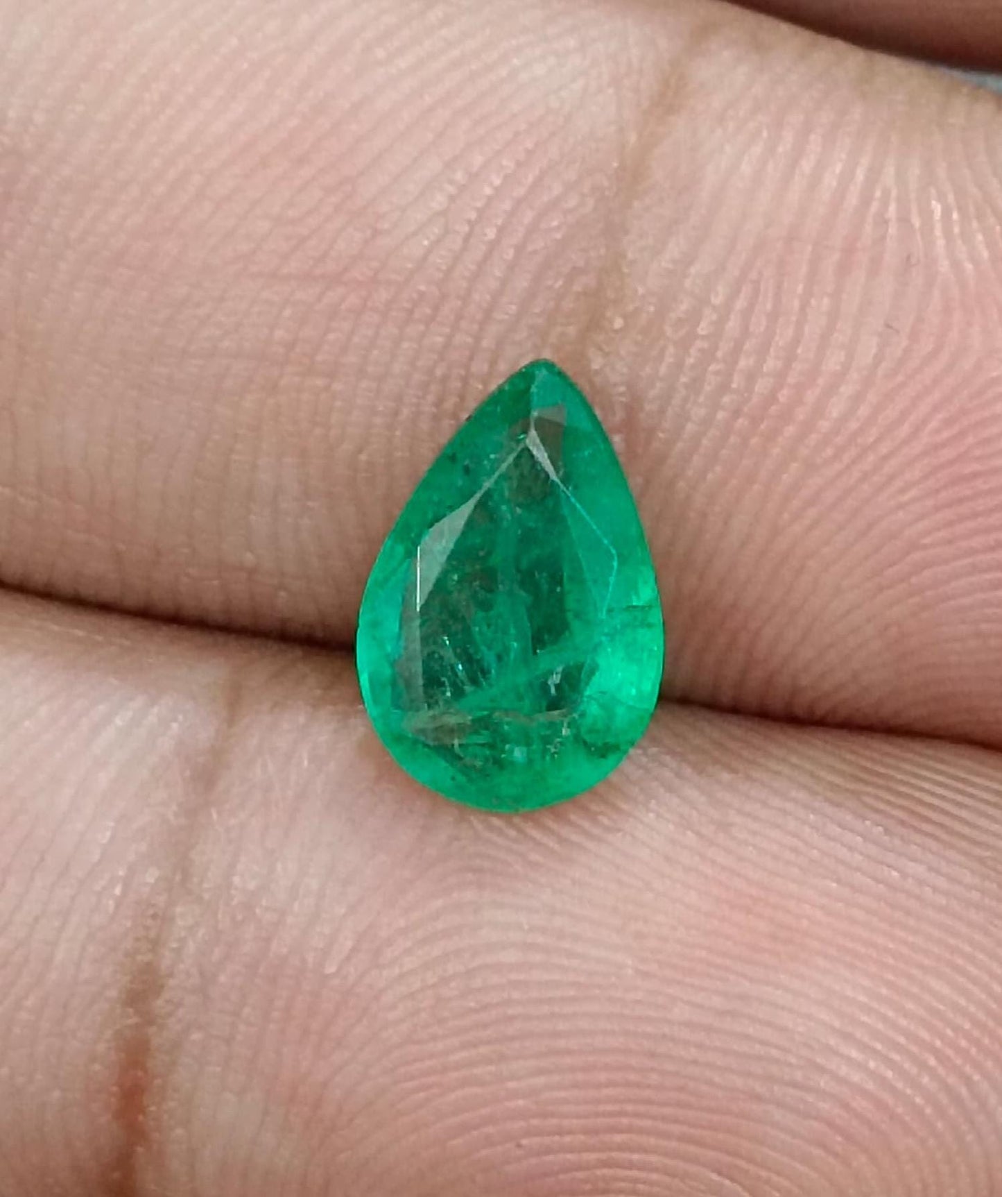 2.01ct Vivid Green Zambian Emerald , 100% Natural Earth Mined Gemstone