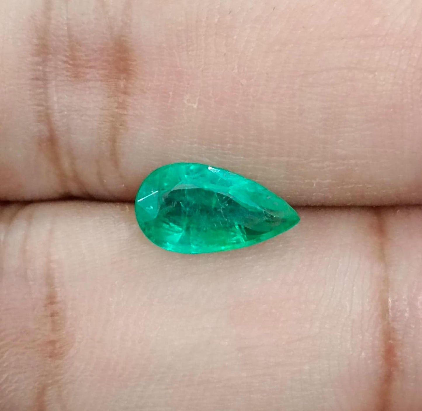 GSI Certified 1.48ct Vivid Green Zambian Emerald , 100% Natural Earth Mined Gemstone