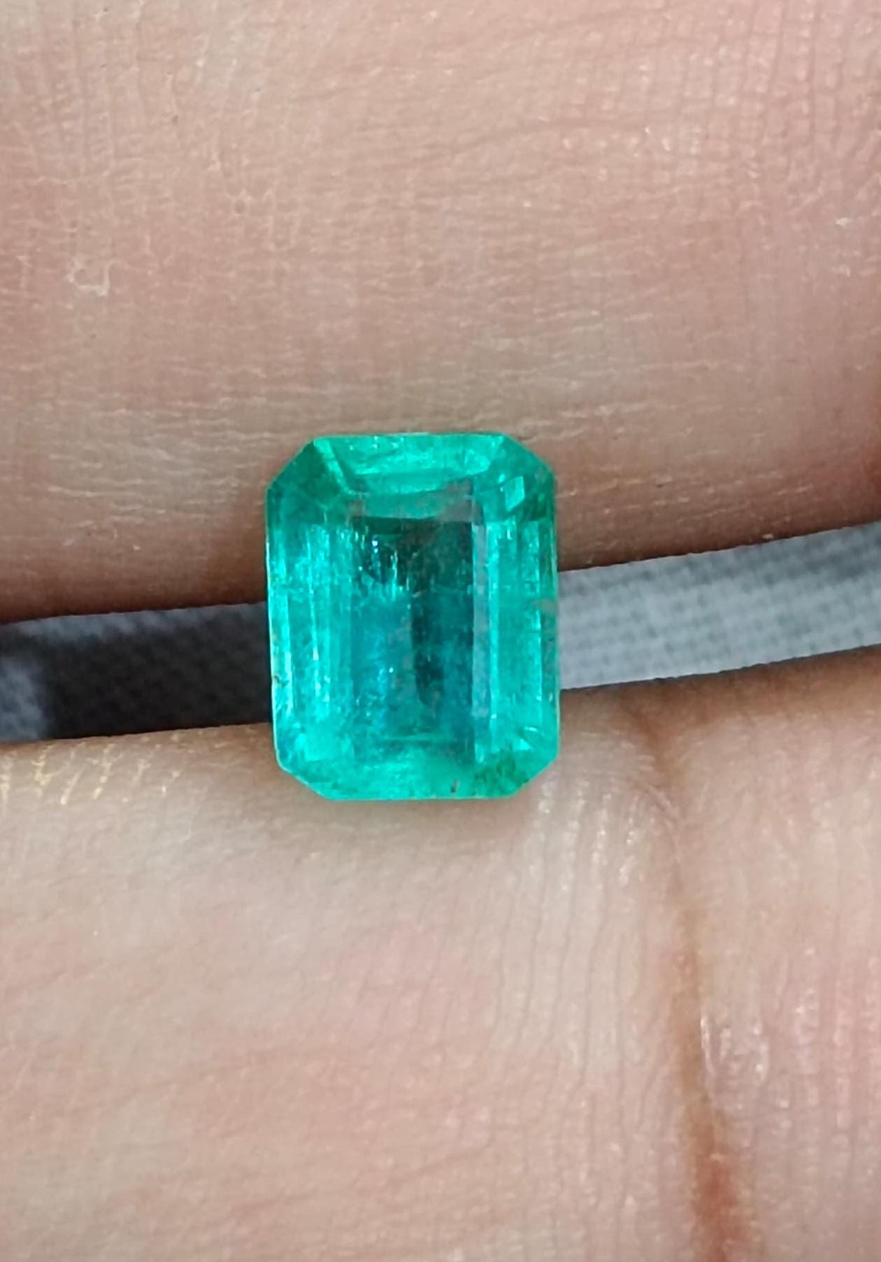 GSI Certified 1.54ct Pastel Green Emerald , 100% Natural Earth Mined Gem.