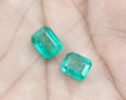 2.28ct/ 2 pcs Zambian Emeralds , 100% Natural Earth Mined Gemstones.