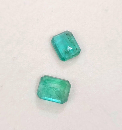 2.28ct/ 2 pcs Zambian Emeralds , 100% Natural Earth Mined Gemstones.