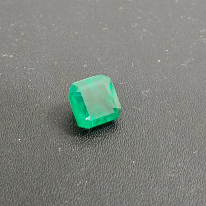 2.28ct Deep Green Zambian Emerald , 100% Natural Earth Mined Gem.