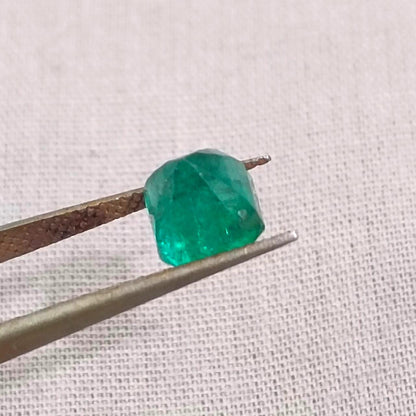 1.80ct Deep Green Zambian Emerald , 100% Natural Earth Mined Gemstone