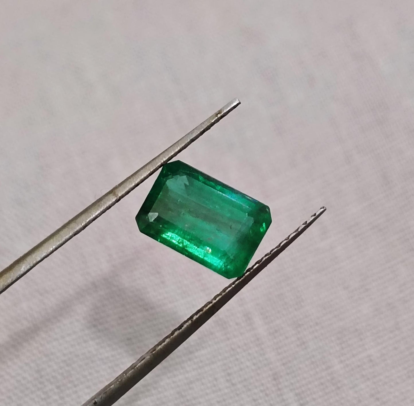 1.68ct AAA Color Grade Zambian Emerald , 100% Natural Earth Mined Gem.