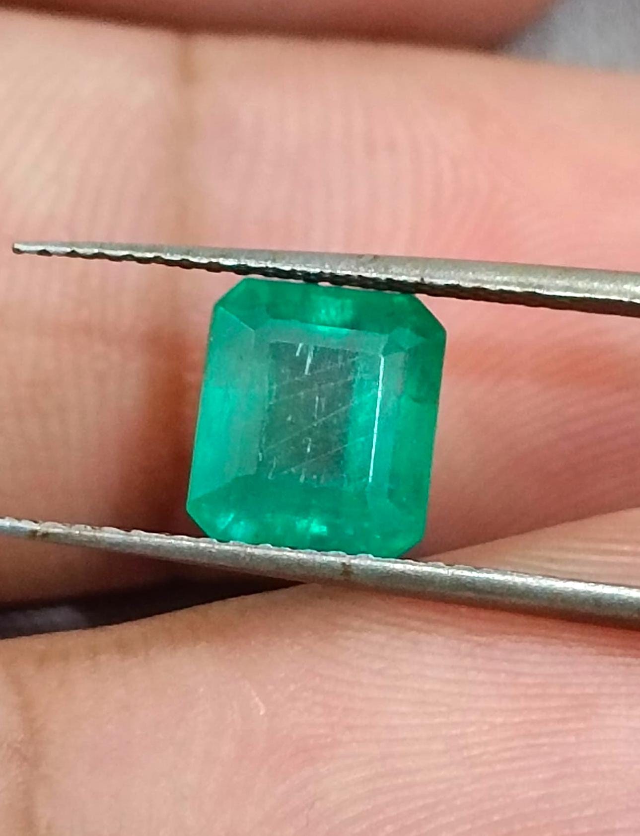 2.82ct Velvet Green Zambian Emerald , 100% Natural Earth Mined Gemstone