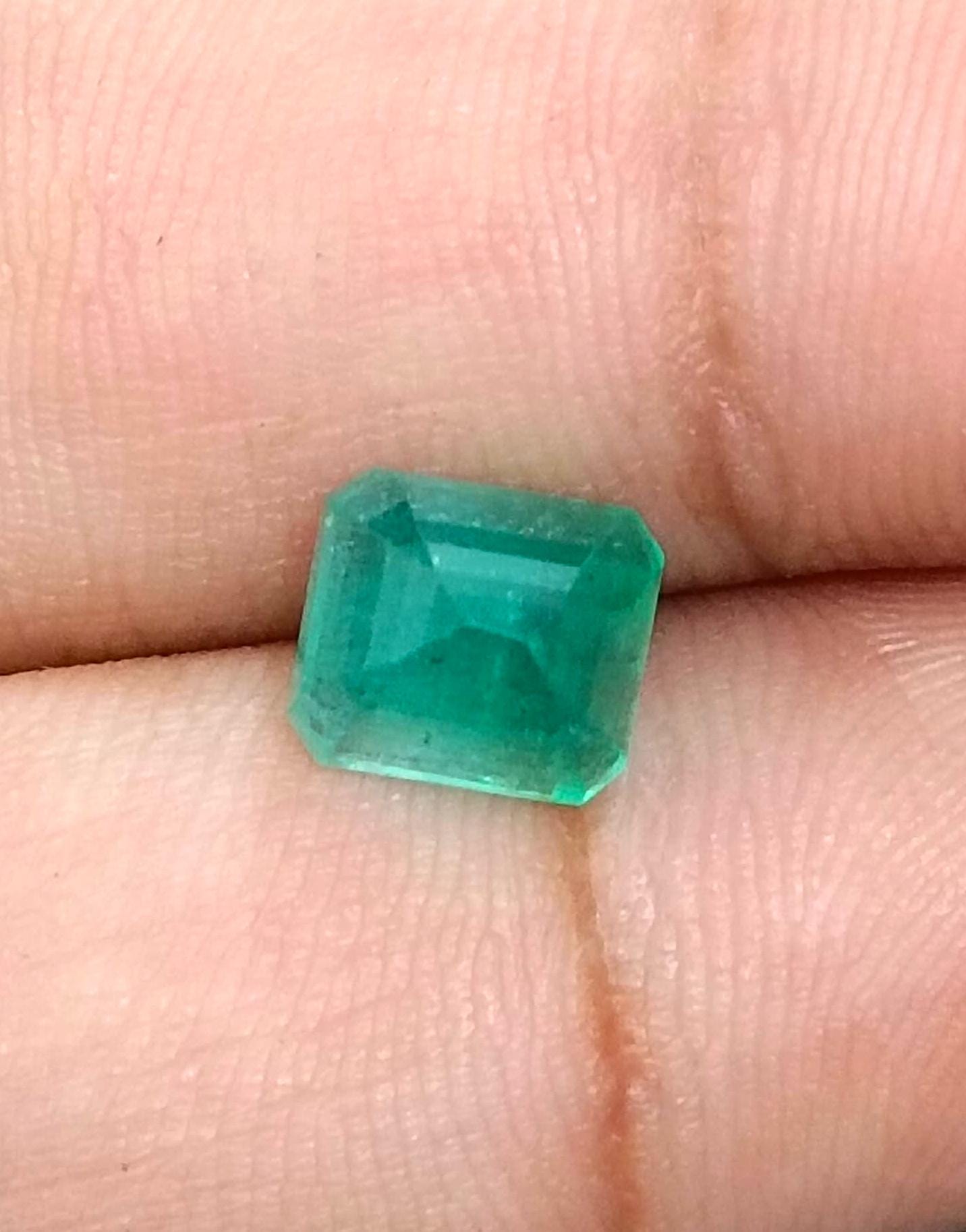 2.82ct Velvet Green Zambian Emerald , 100% Natural Earth Mined Gemstone