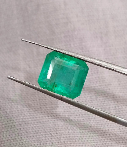 1.73ct Velvet Green Zambian Emerald , 100% Natural Earth Mined Gemstone