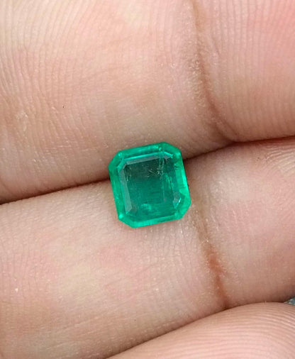 1.31ct Zambian Emerald , 100% Natural Earth Mined Gemstone