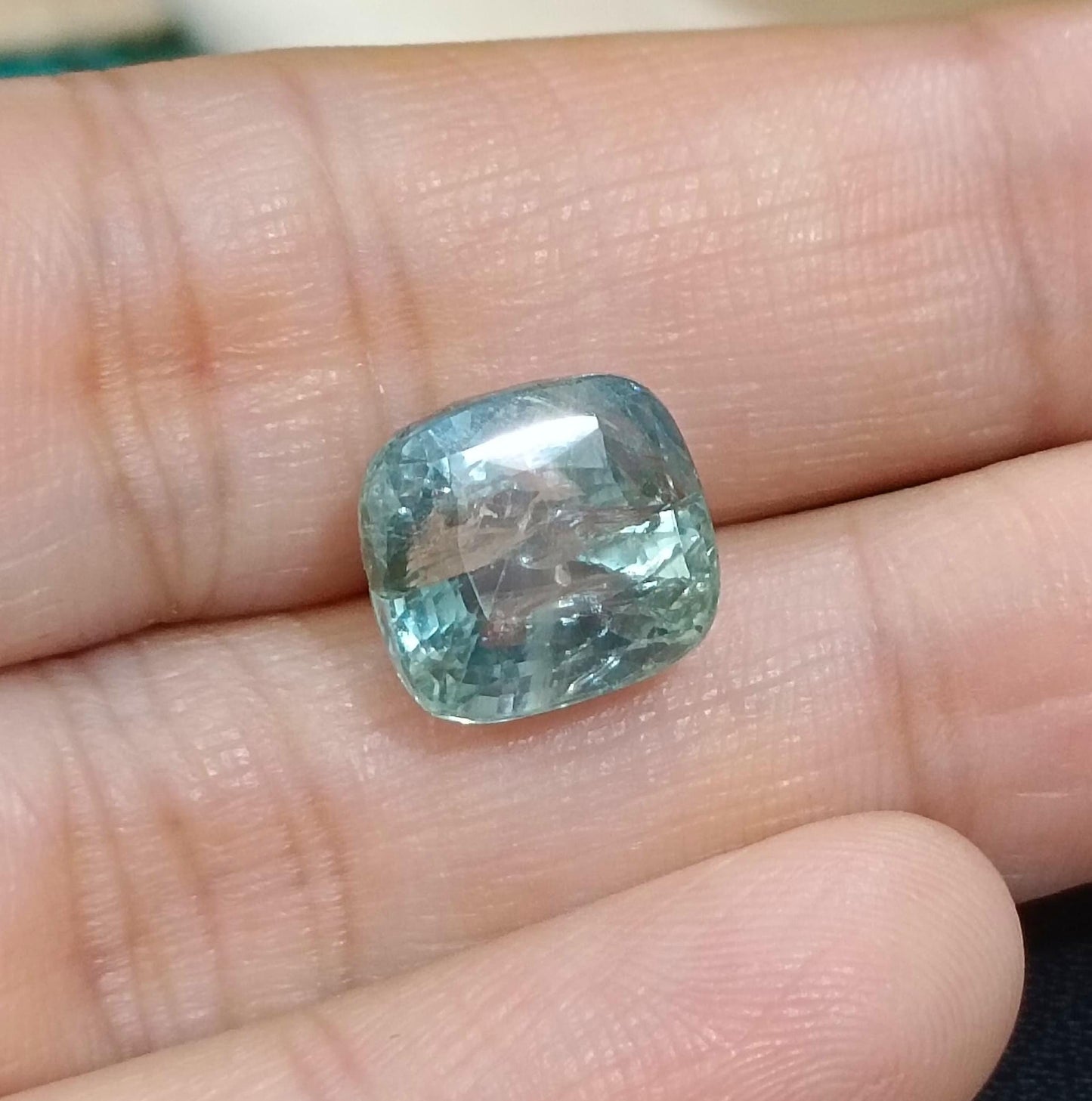 Certified 7.32ct Light Metallic Green Ceylon Sapphire, 100% Natural untreated Gemstone