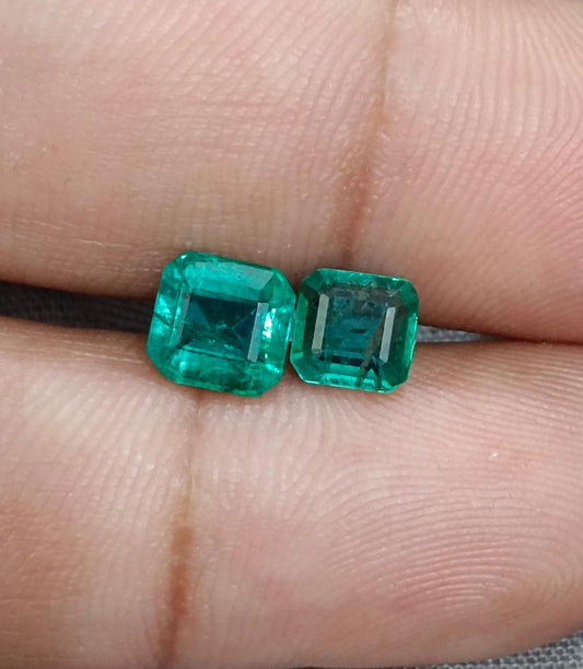 2.27ct/ 2 pcs Quality Zambian Emeralds , 100% Natural Earth Mined Gemstones.