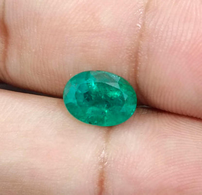 2.45ct Golden Green Zambian Emerald , 100% Natural Earth Mined Gemstone