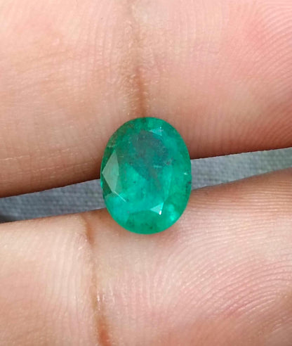 2.45ct Golden Green Zambian Emerald , 100% Natural Earth Mined Gemstone