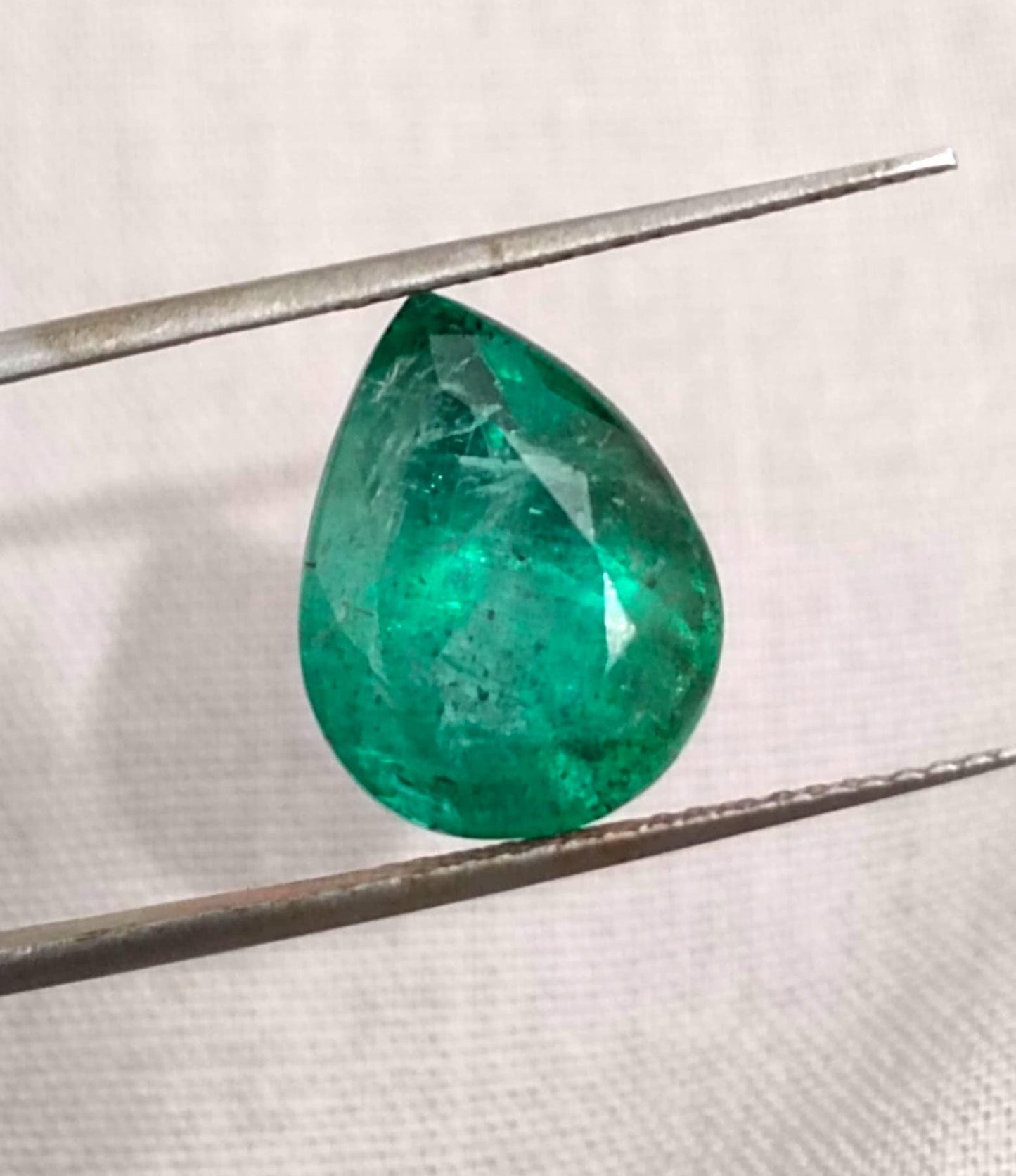 GSI Certified 4.60ct Deep Green Zambian Emerald , 100% Natural Earth Mined Gemstone