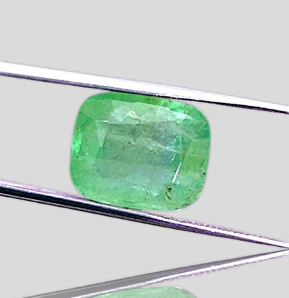 Certified 12.10ct Beautiful Big Size Ethiopian Emerald, 100% Natural Earth Mined Gemstone