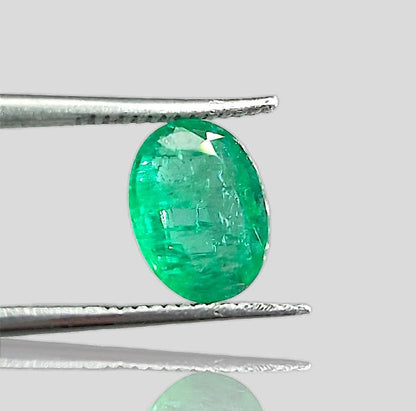 2.38ct Vivid Bright Green Emerald, 100% Natural Gem