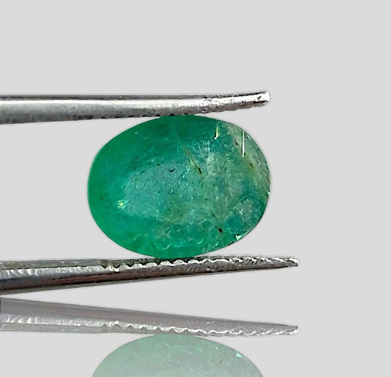 3.41ct Zambian Emerald , 100% Natural Gem