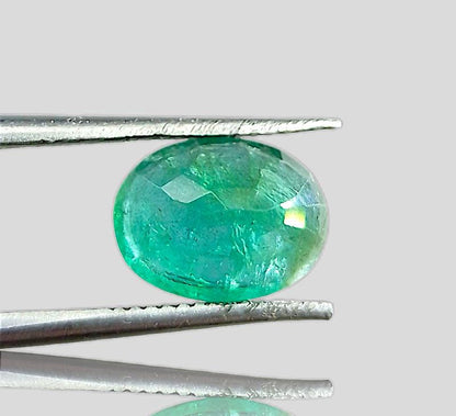 3.41ct Zambian Emerald , 100% Natural Gem