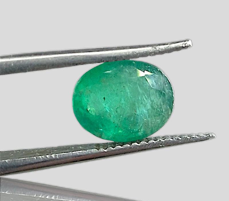 3.26ct Zambian Emerald , 100% Natural Gem