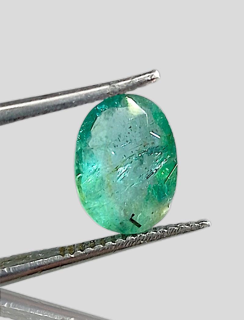 2.63ct Zambian Emerald , 100% Natural Gem