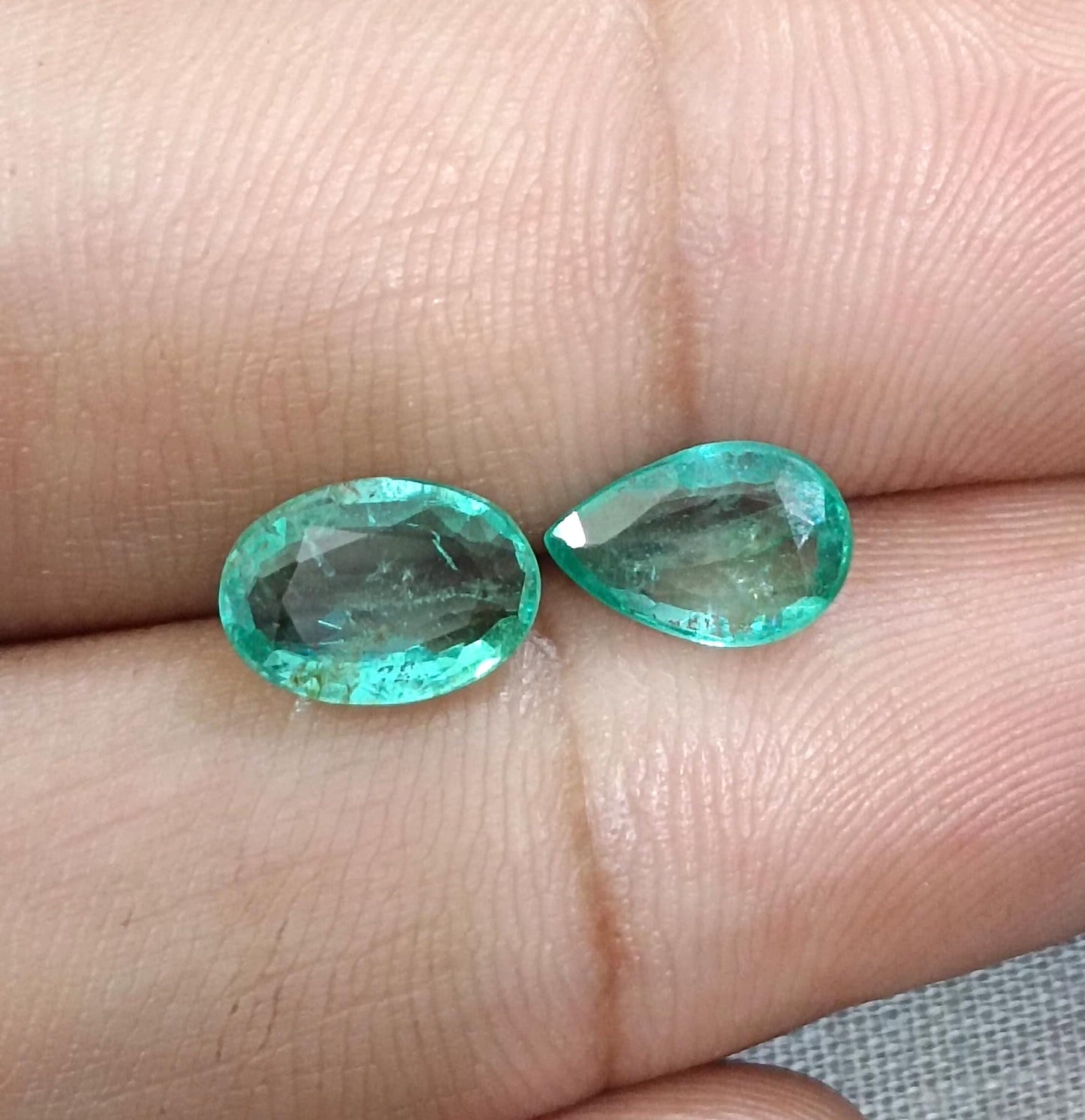 2.40ct / 2 pcs Zambian  Emeralds , 100% Natural Earth Mined Gemstones.